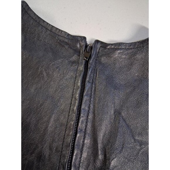 Black Leather Vest With Fringe Chain Accents & Pearl Studs Medium Leather Galler - Picture 4 of 9